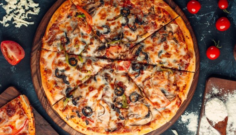 mixed-ingredient-pizza-with-cheese-tomatoes (1)